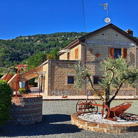 Spicchio Di Luna - Casa Vacanze Albiano Magra 外观 照片